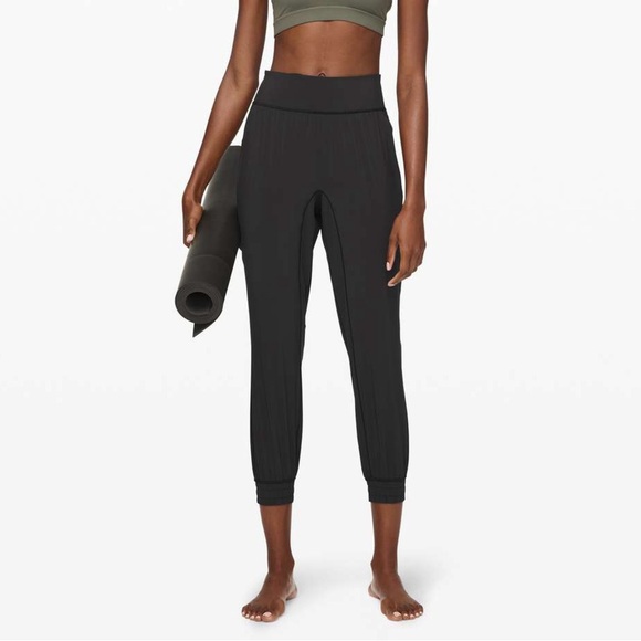 Lululemon Sun Setter Jogger *28" Black Size 4 - Picture 2 of 7